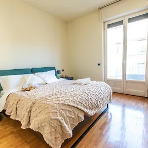 Ihost - Niccolini 21 Milano